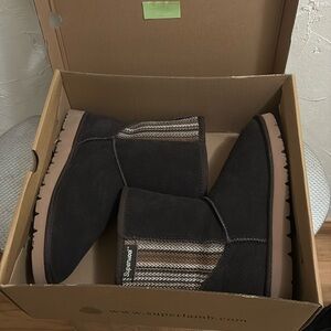 Chocolate Brown Short Boots Size 7